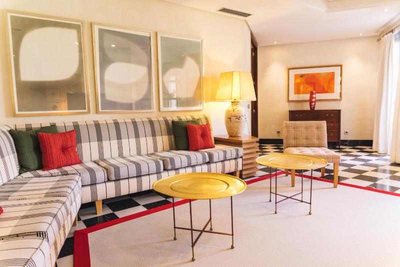 Executive Suite image 1