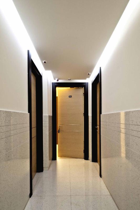 Room (6 Adults) image 3