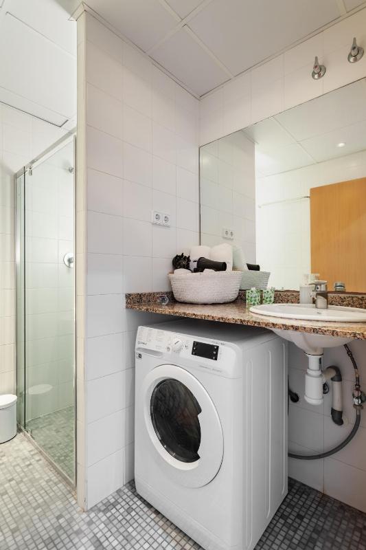 Two-Bedroom Apartment with Balcony image 3
