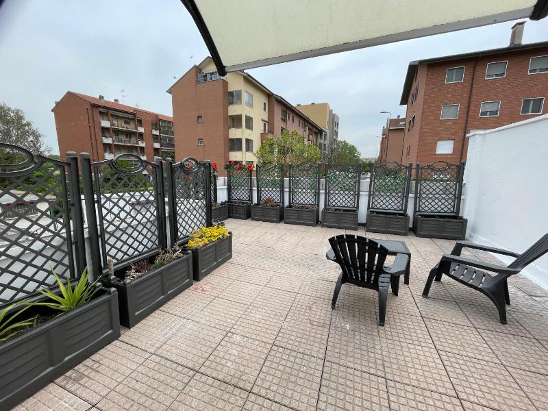 Studio with Terrace image 3