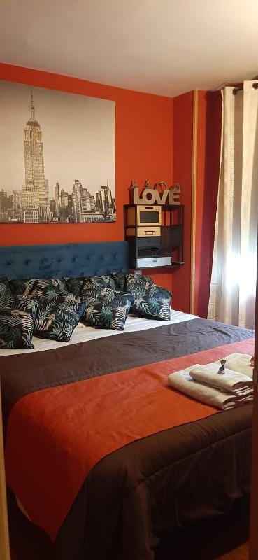 One-Bedroom Apartment image 2