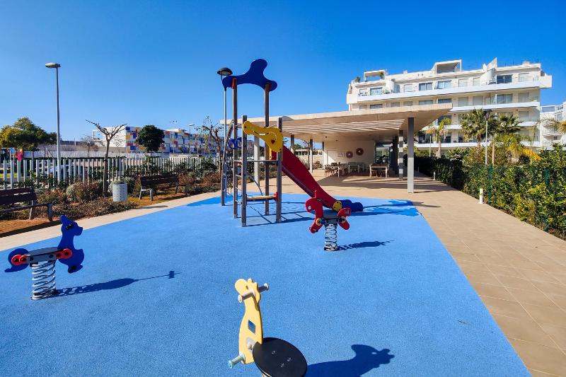 Marina Real I - image 25