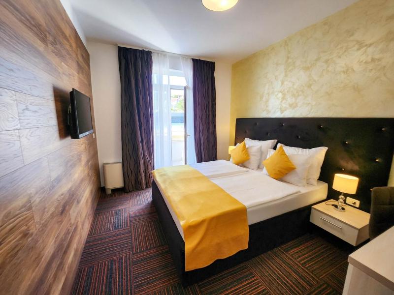Standard Double Room image 4