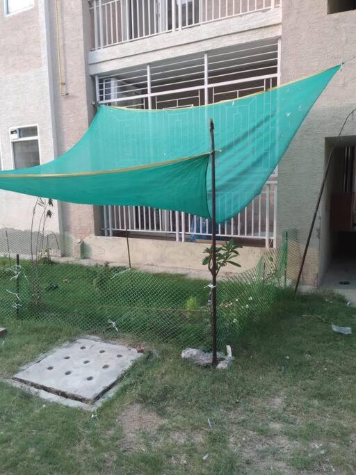 Newly Renovated Apartment in Omaxe - Married Couple Only - image 6