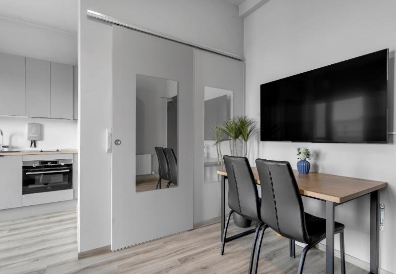 B18 Apartments - image 14