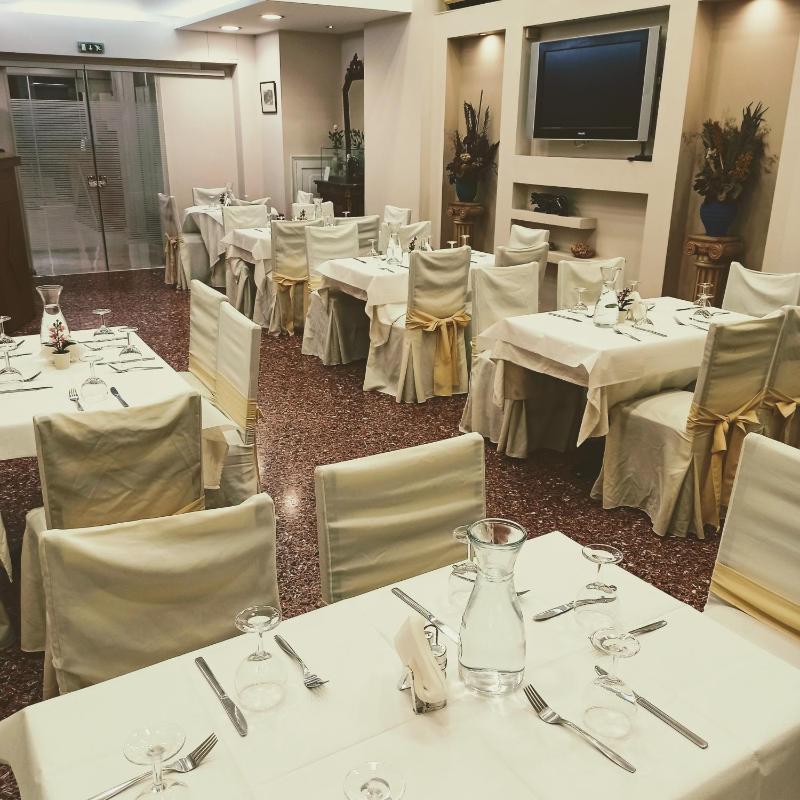 Hotel Solomou Athens - image 9