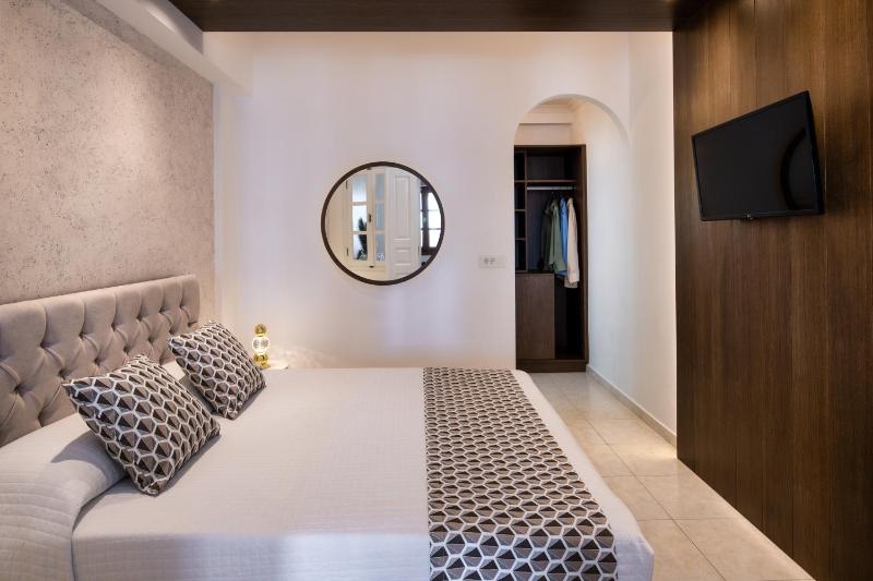  Comfort Room image 4