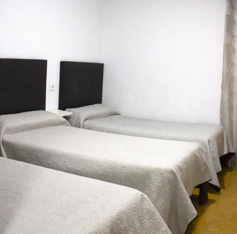 Hostal Villa - image 7