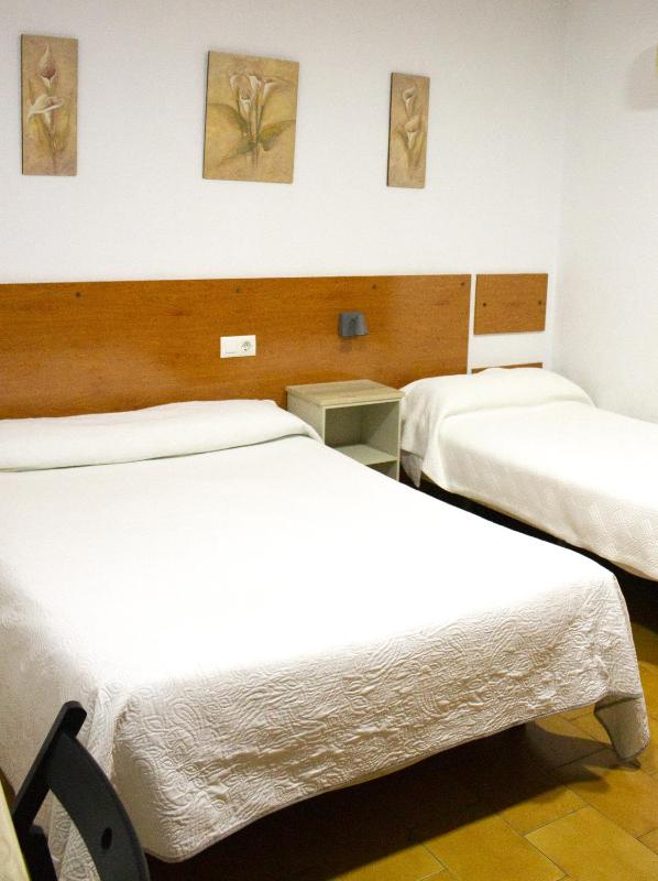 Hostal Villa - image 9