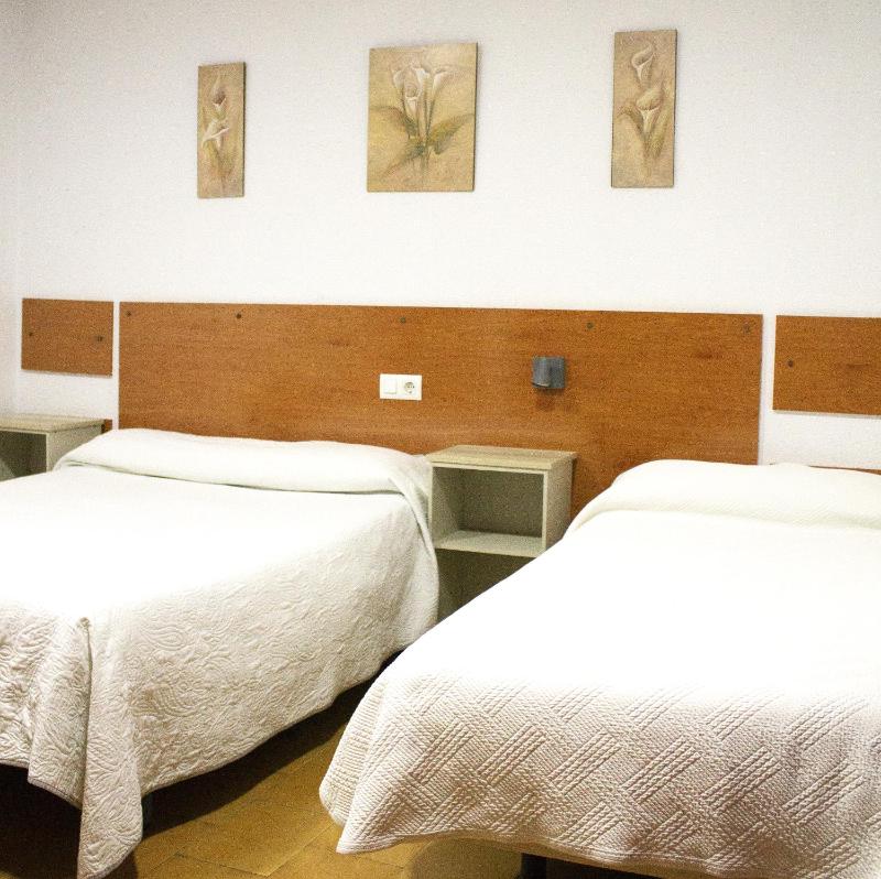 Triple Room image 3