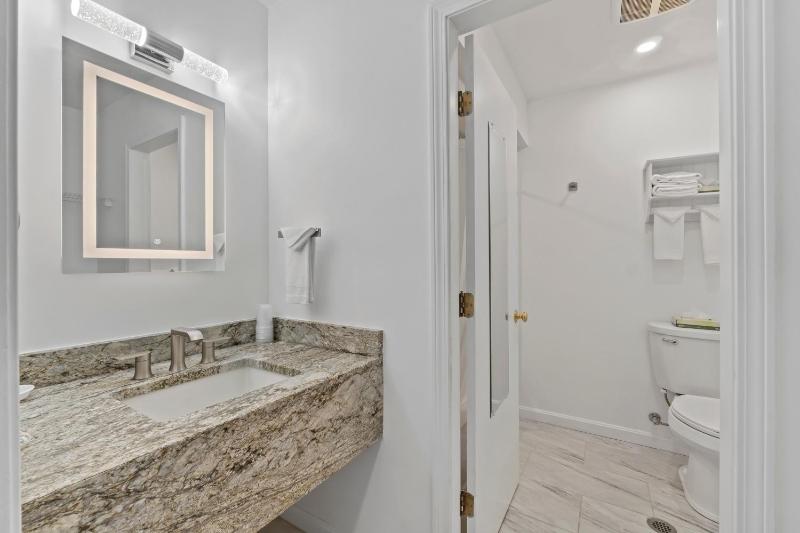 Suite image 3