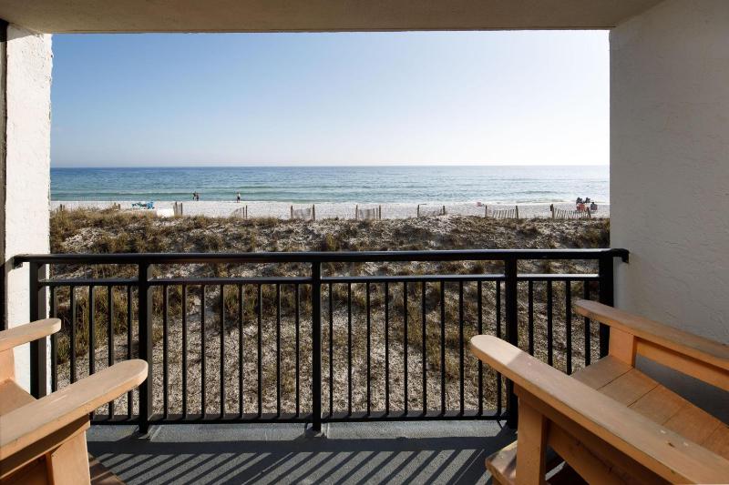 Nautilus 1205 - Gulf Front 1 BR 2nd Floor - image 1