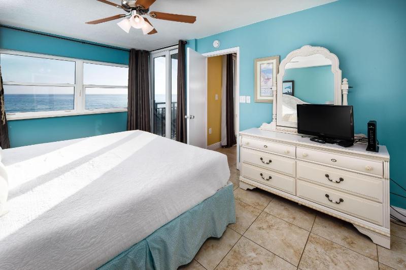 Nautilus 1205 - Gulf Front 1 BR 2nd Floor - image 21