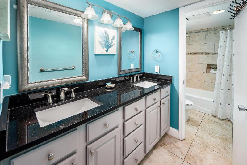 Nautilus 1205 - Gulf Front 1 BR 2nd Floor - image 11