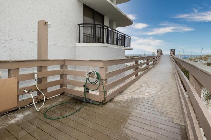 Nautilus 1505 - Gulf Front 1 Bedroom - 5th Floor - image 9