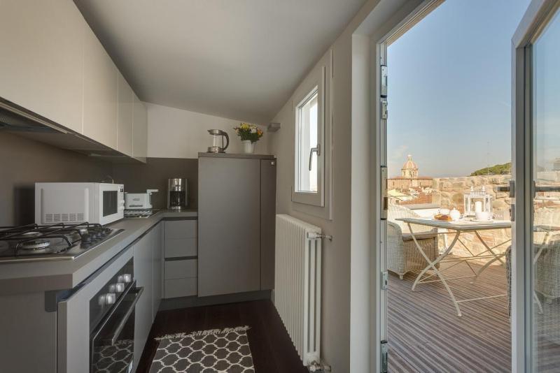 One-Bedroom Apartment image 1