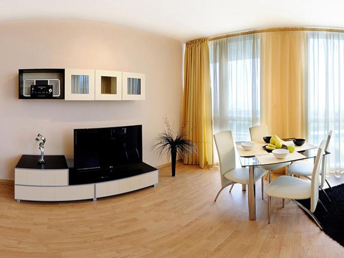 One-Bedroom Apartment with Sea View (2 Adults) image 3
