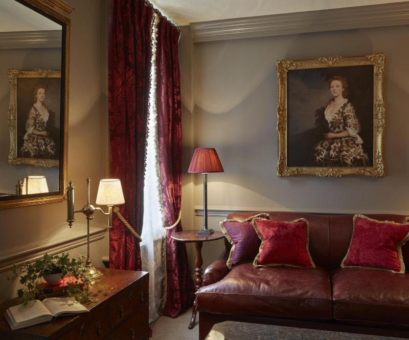 Junior Suite image 2