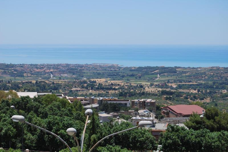 Double Room with Sea View image 4