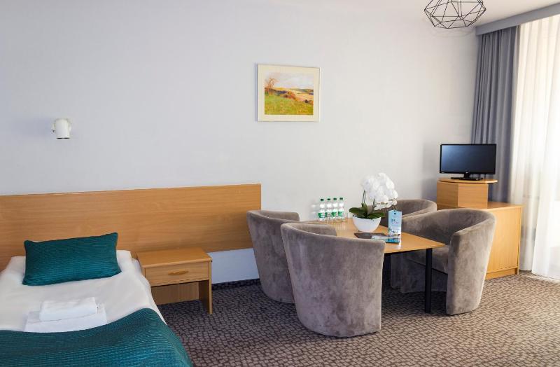 Quadruple Room image 3