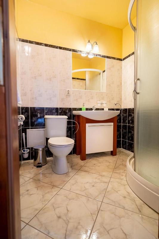 Standard Double Room image 2