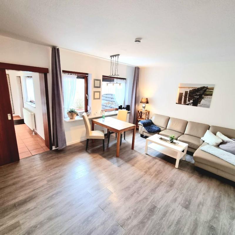 Superior One-Bedroom Apartment 2 image 1
