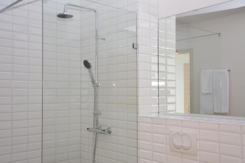 Premium Room with River View image 3