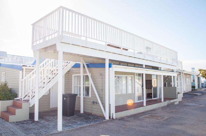 Barefoot Lodge Mossel Bay - image 8