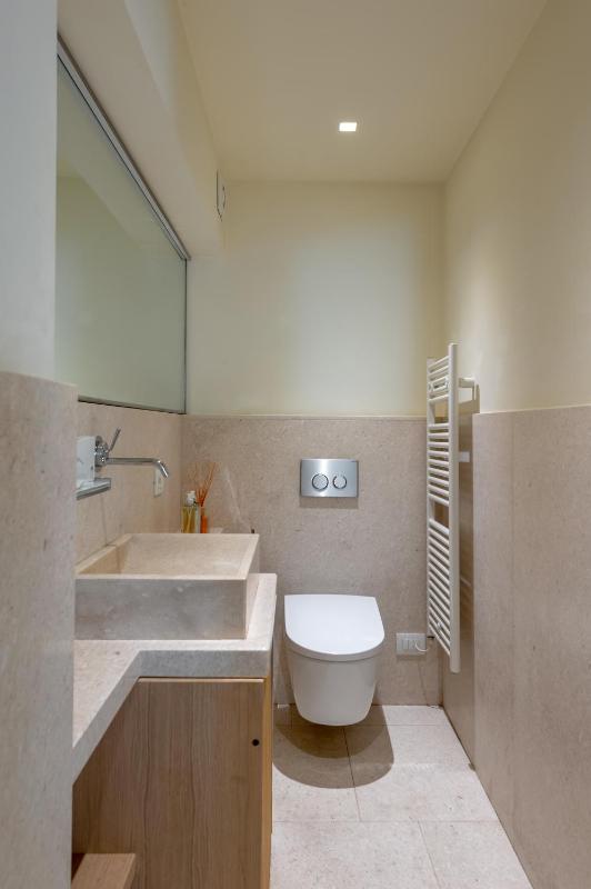 Deluxe Suite image 2