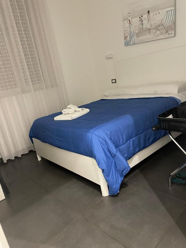 Economy Double Room image 2