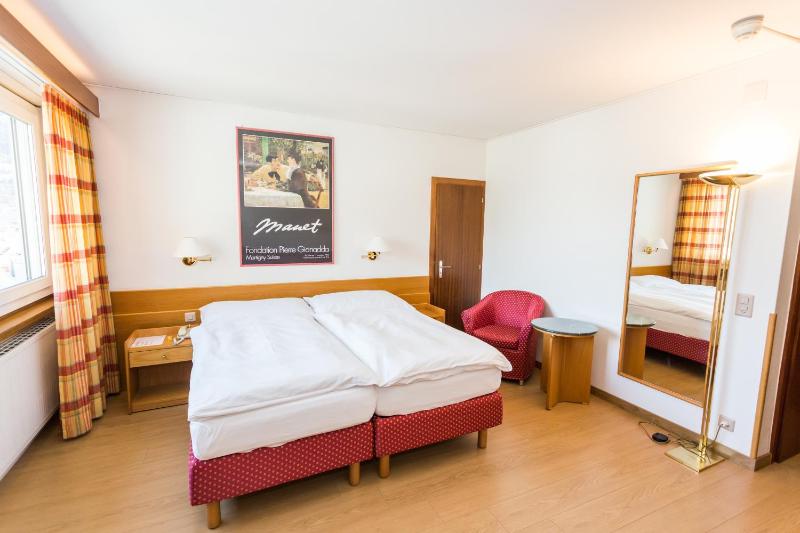 Triple Room image 3
