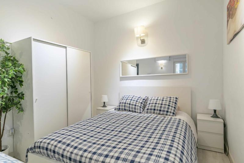 Apartamento céntrico y confortable - image 12