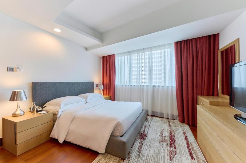 Three Bedroom Duplex Gallery Residence with Private Jacuzzi image 3