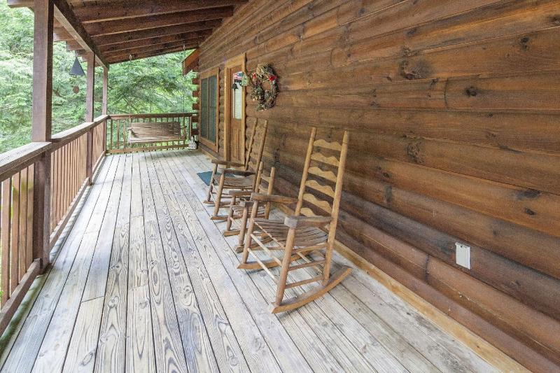 ER215 - Red Bird Haven cabin - image 16