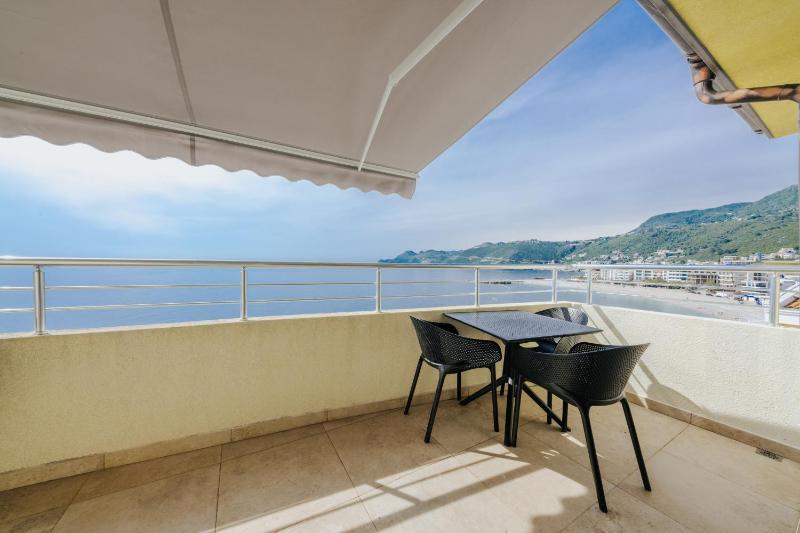 MonteCasa Seaview Rooms - image 8