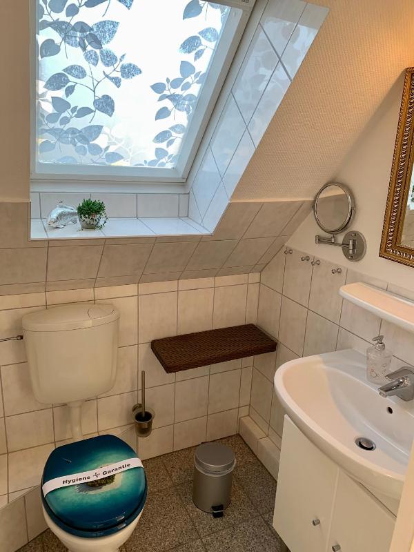 One-Bedroom Apartment image 3