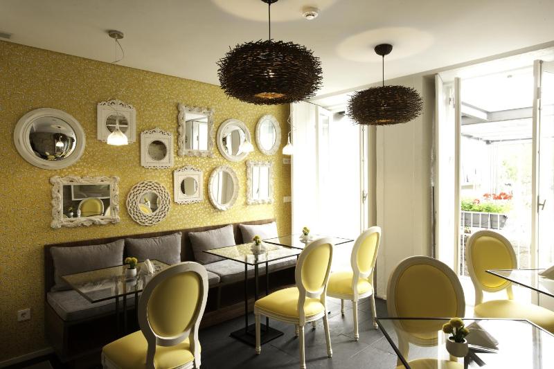 In Porto Gallery Guesthouse - image 4