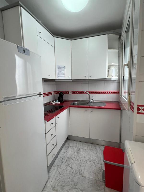 Superior One-Bedroom Apartment image 1