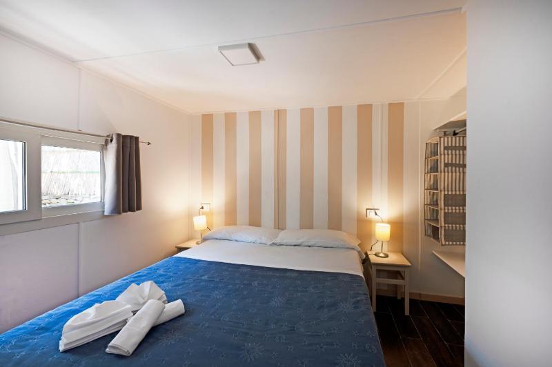 Mobile Home with Sea View image 1