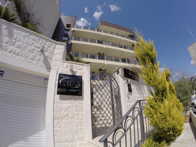 Comfort Two-Bedroom Apartment with Balcony image 3