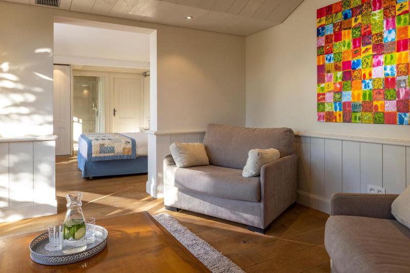 Suite with Lake View image 3