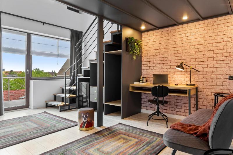6Rooms - image 49