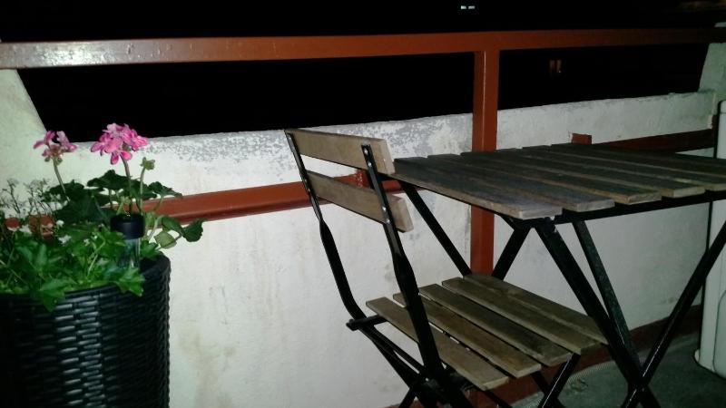 Studio with Balcony image 2