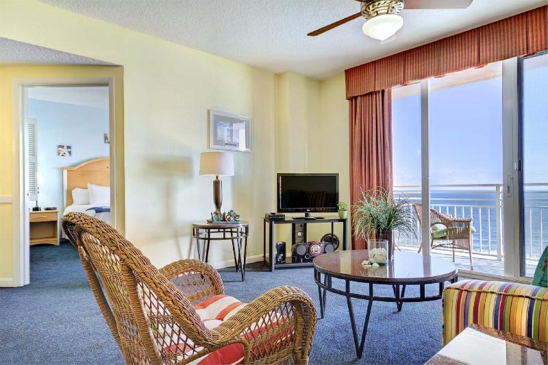 Two Bedroom Oceanfront Condo image 3