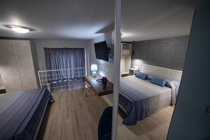 Tropea City Home - image 14