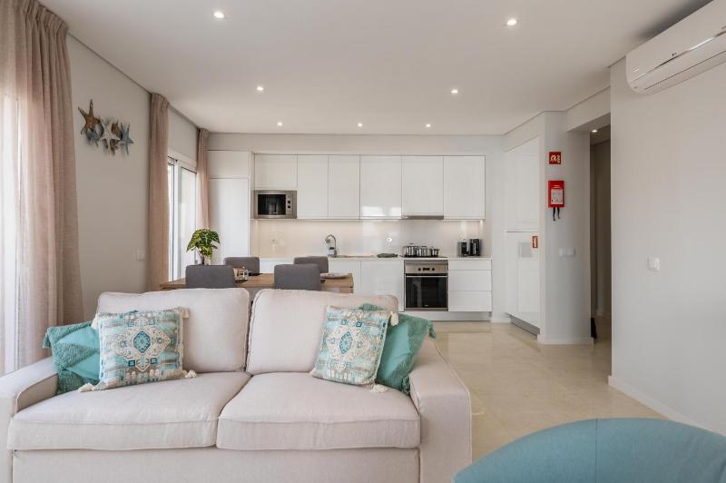 Apartamento Rocha Mar by Portucasa - image 6