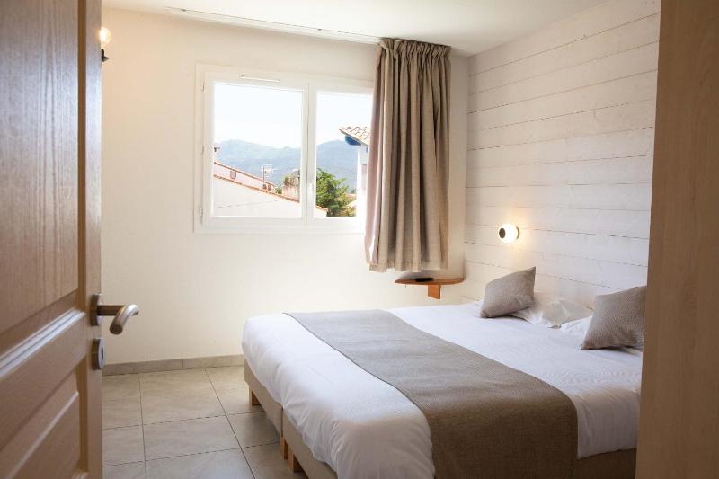 Two-Bedroom Apartment image 4
