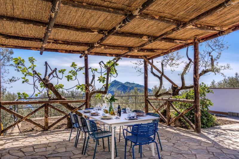 Villa Rusinella Minimalist Retreat with Sea Views by Feeling Italy - image 15