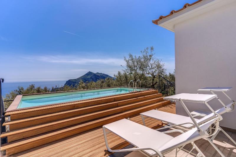 Villa Rusinella Minimalist Retreat with Sea Views by Feeling Italy - image 34