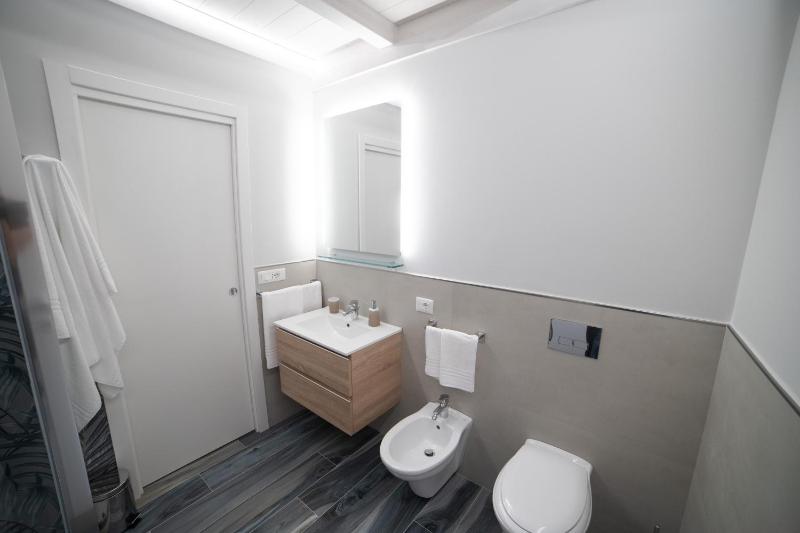 Tropea City Home - image 10